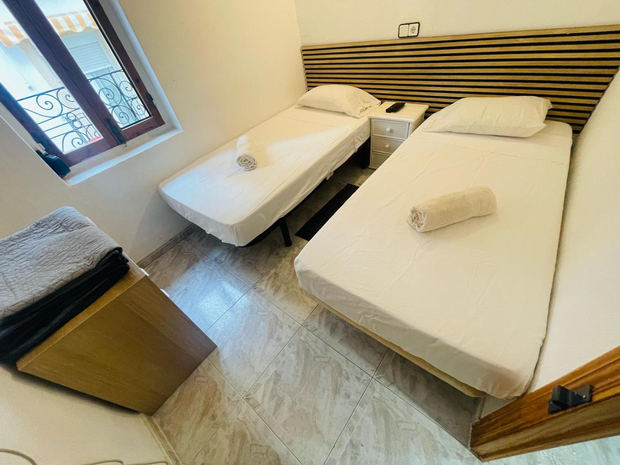 Alex Apartments เบนิดอร์ม ภายนอก รูปภาพ